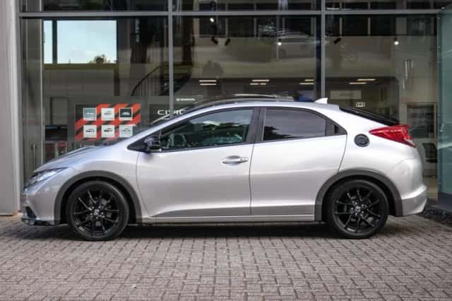 Honda Civic (2012) thumbnail 2