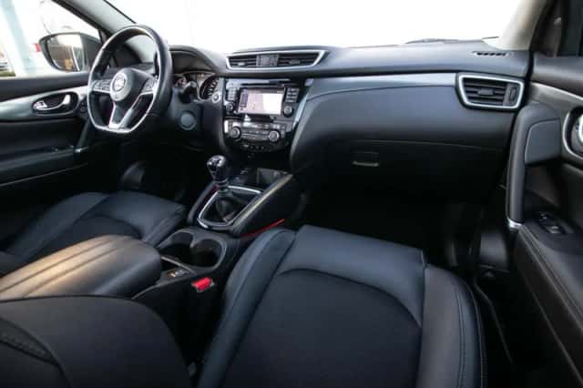 Nissan Qashqai (2018) thumbnail 4