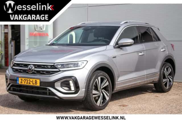 Volkswagen T-Roc (2023) thumbnail 1