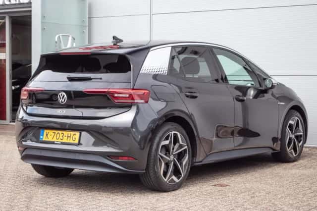 Volkswagen ID.3 (2020) thumbnail 2