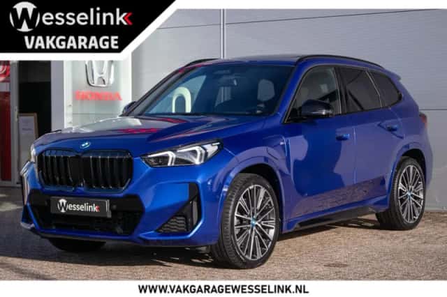 BMW X1 (2023) thumbnail 1