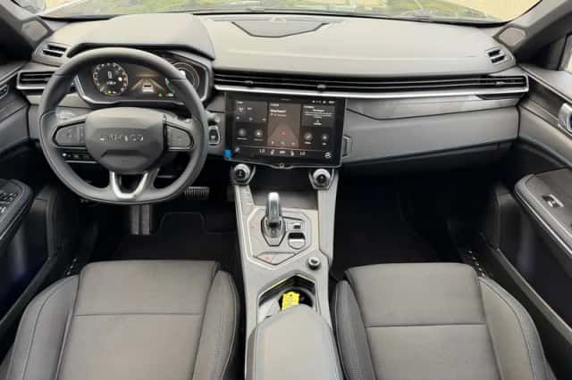 Lynk & Co 01 (2023) thumbnail 3