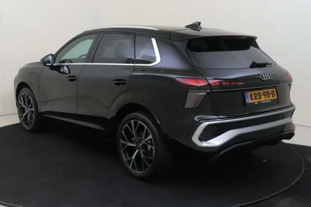 Audi Q3 (2026) thumbnail 3