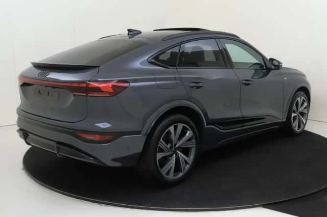 Audi Q6 e-tron (2026) thumbnail 2