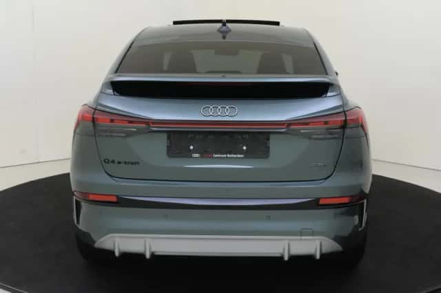 Audi Q4 e-tron (2026) thumbnail 4