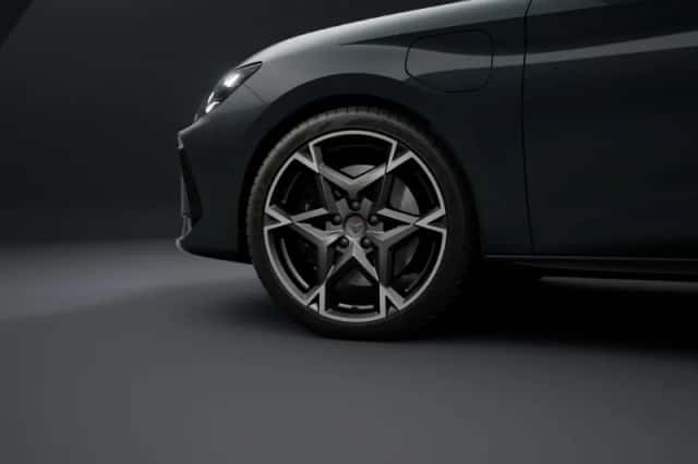 CUPRA Leon (2026) thumbnail 5