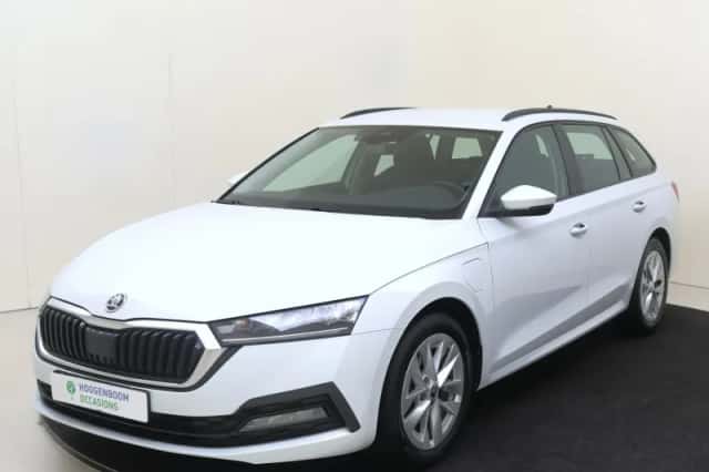Škoda Octavia (2023) thumbnail 1