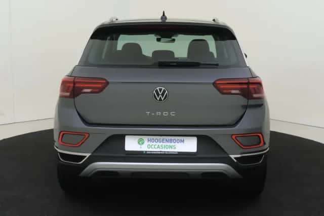 Volkswagen T-Roc (2025) thumbnail 4