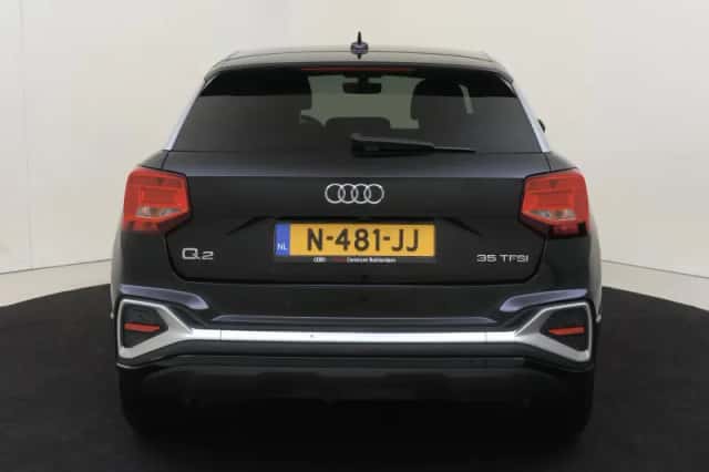 Audi Q2 (2021) thumbnail 4