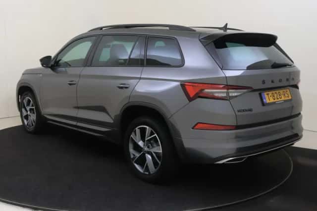 Škoda Kodiaq (2023) thumbnail 3