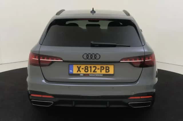 Audi A4 (2024) thumbnail 4
