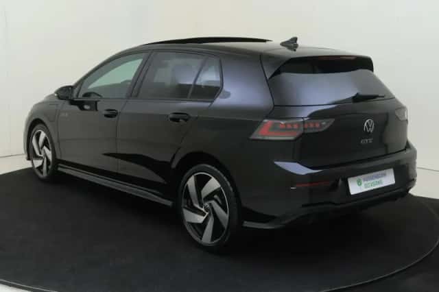 Volkswagen Golf (2026) thumbnail 3