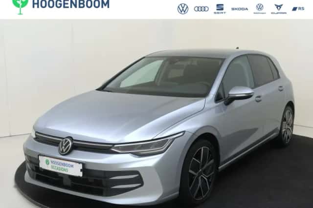 Volkswagen Golf (2024) thumbnail 1