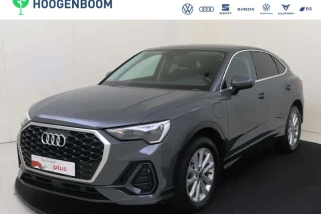 Audi Q3 Sportback (2021) thumbnail 1