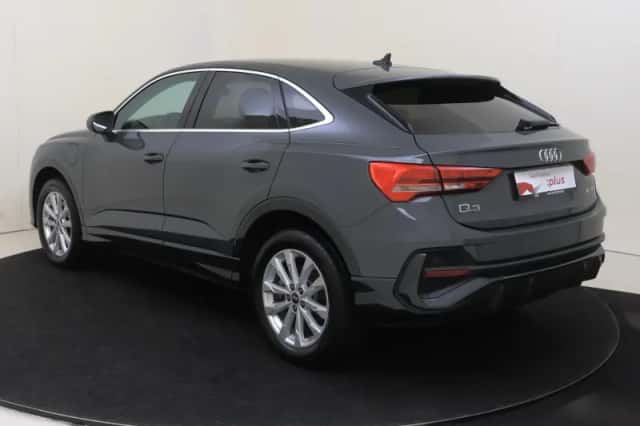 Audi Q3 Sportback (2021) thumbnail 3