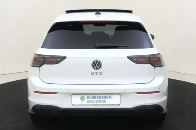 Volkswagen Golf (2026) thumbnail 4