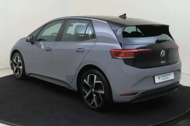 Volkswagen ID.3 (2024) thumbnail 3