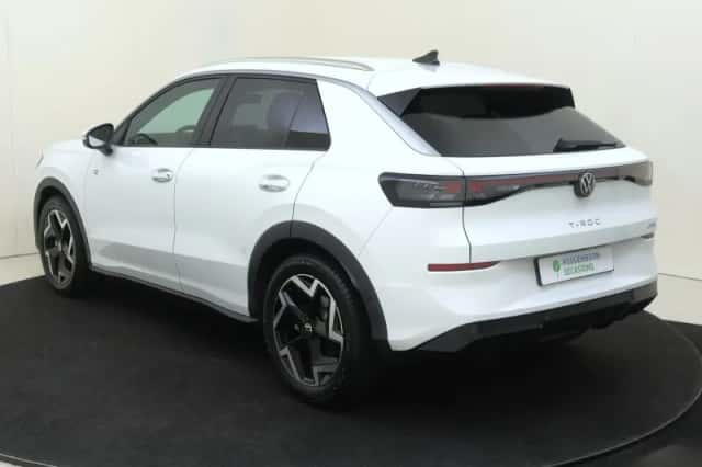 Volkswagen T-Roc (2026) thumbnail 3