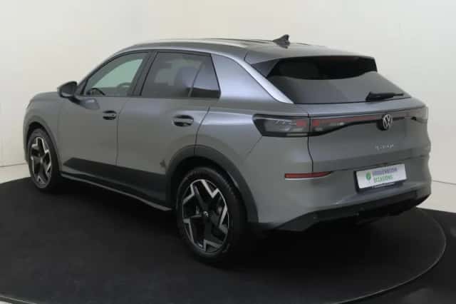 Volkswagen T-Roc (2026) thumbnail 3