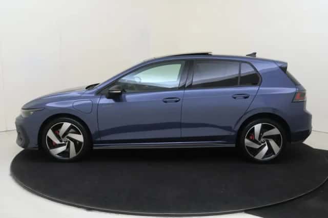 Volkswagen Golf (2026) thumbnail 2