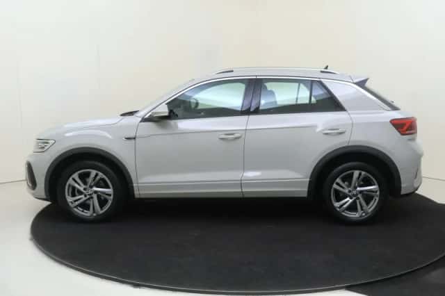Volkswagen T-Roc (2024) thumbnail 2