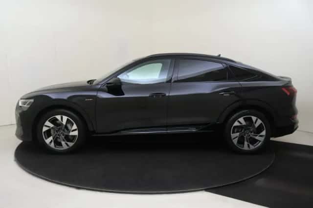 Audi e-tron (2022) thumbnail 2