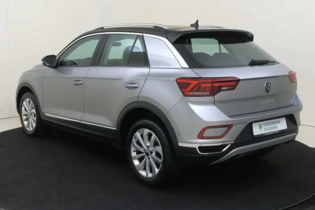 Volkswagen T-Roc (2025) thumbnail 3