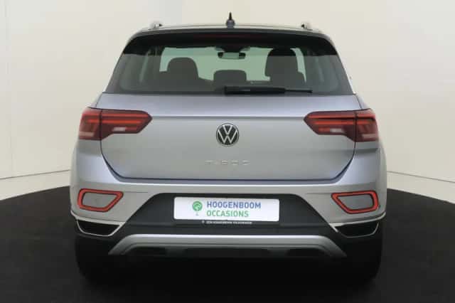 Volkswagen T-Roc (2025) thumbnail 4