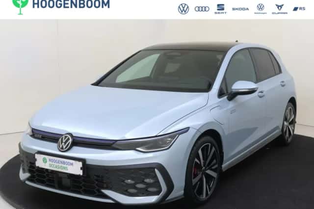 Volkswagen Golf (2025) thumbnail 1