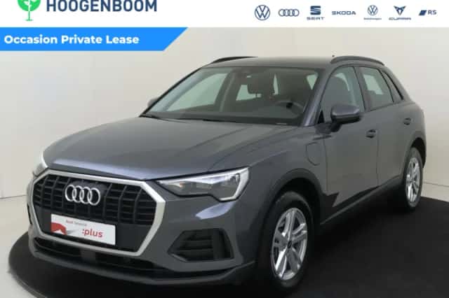 Audi Q3 (2023) thumbnail 1