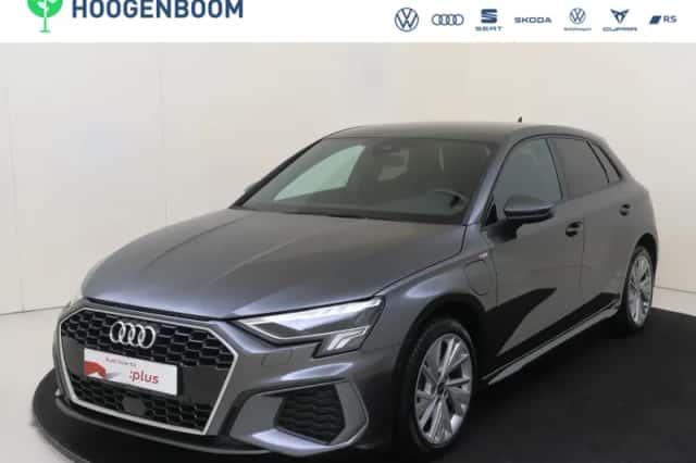 Audi A3 (2023) thumbnail 1