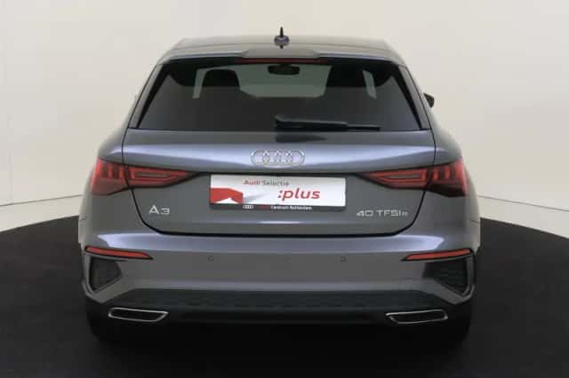 Audi A3 (2023) thumbnail 4