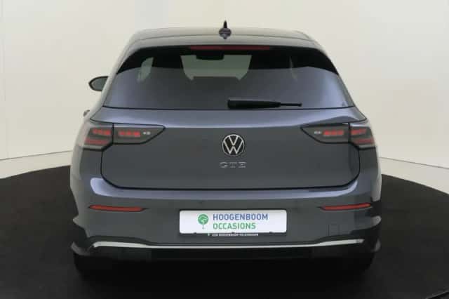 Volkswagen Golf (2026) thumbnail 4