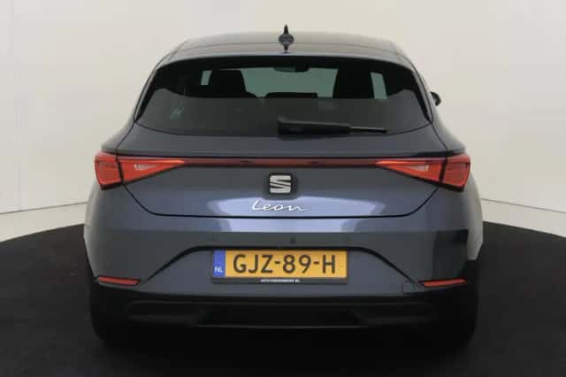 SEAT Leon (2024) thumbnail 4
