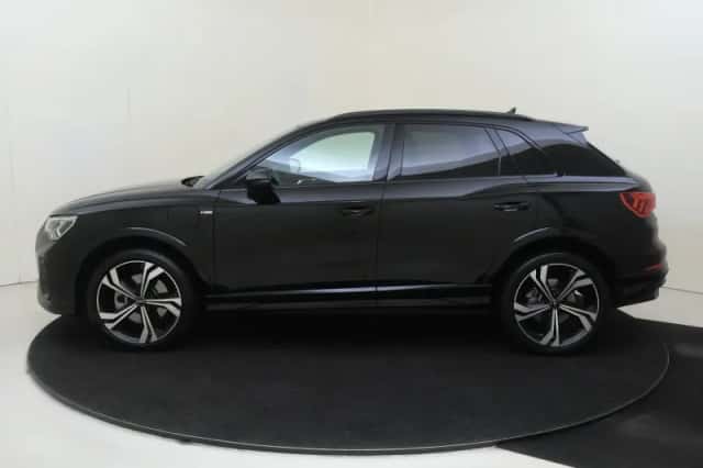 Audi Q3 (2024) thumbnail 2