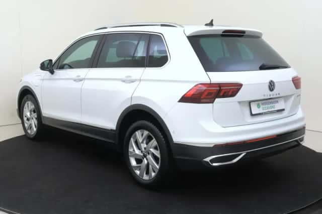 Volkswagen Tiguan (2022) thumbnail 3