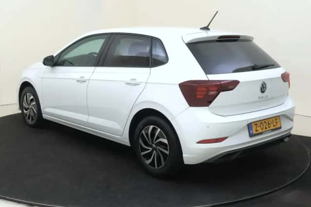 Volkswagen Polo (2024) thumbnail 3