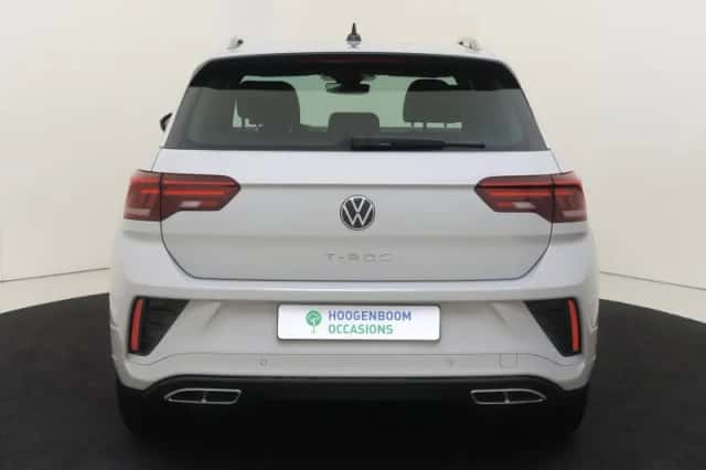 Volkswagen T-Roc (2024) thumbnail 4
