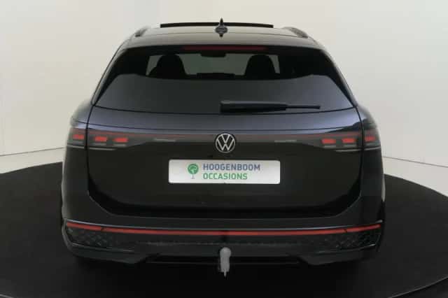 Volkswagen Passat (2025) thumbnail 4