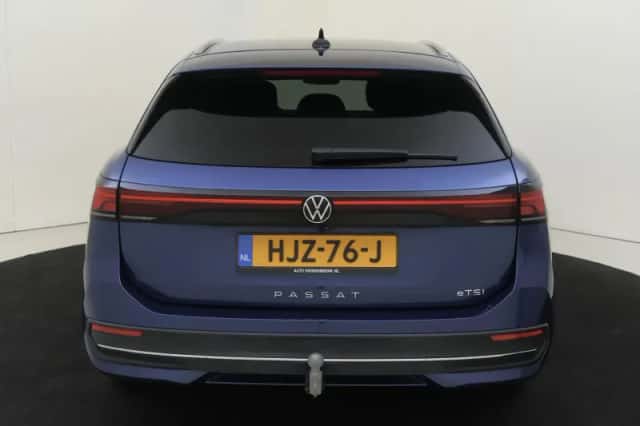 Volkswagen Passat (2025) thumbnail 4
