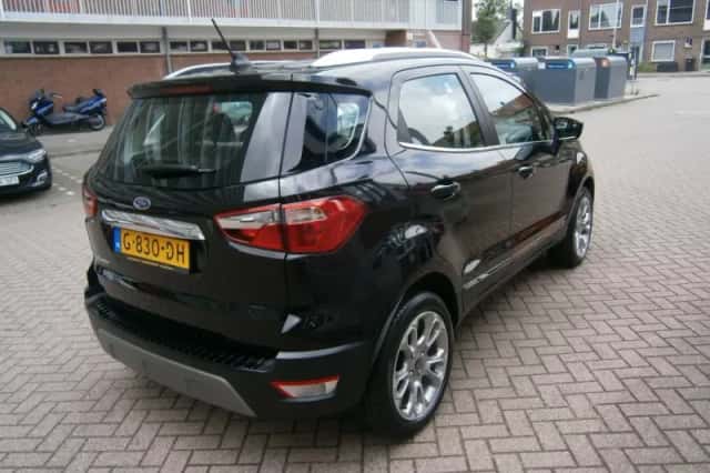 Ford EcoSport (2019) thumbnail 4