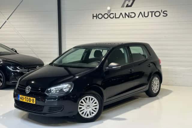 Volkswagen Golf (2012) thumbnail 3