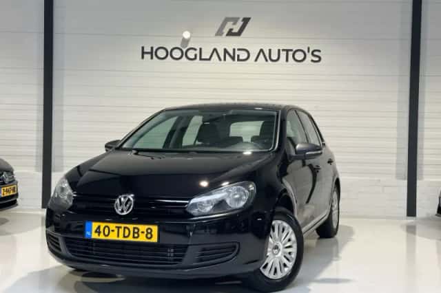 Volkswagen Golf (2012) thumbnail 4