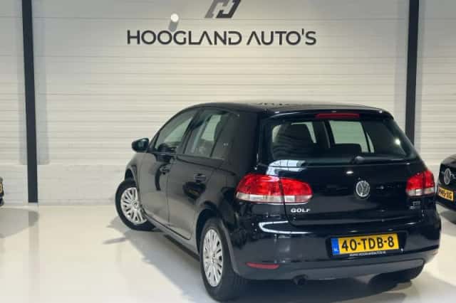 Volkswagen Golf (2012) thumbnail 5