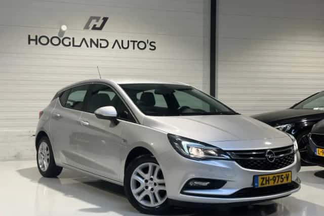 Opel Astra (2019) thumbnail 4