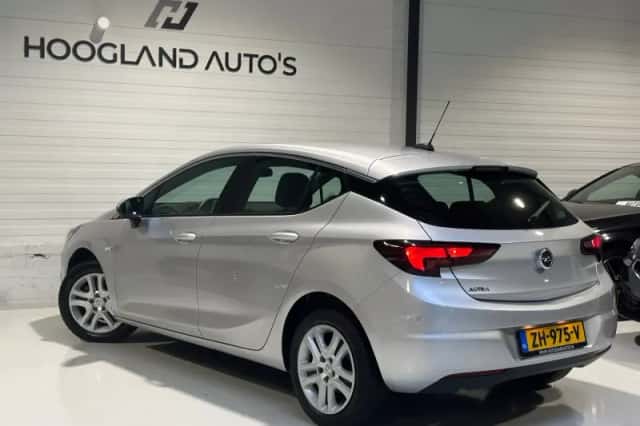 Opel Astra (2019) thumbnail 5