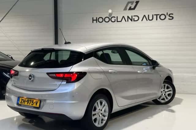 Opel Astra (2019) thumbnail 6