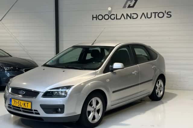 Ford Focus (2006) thumbnail 4