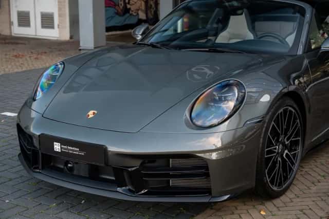 Porsche 911 (2026) thumbnail 3