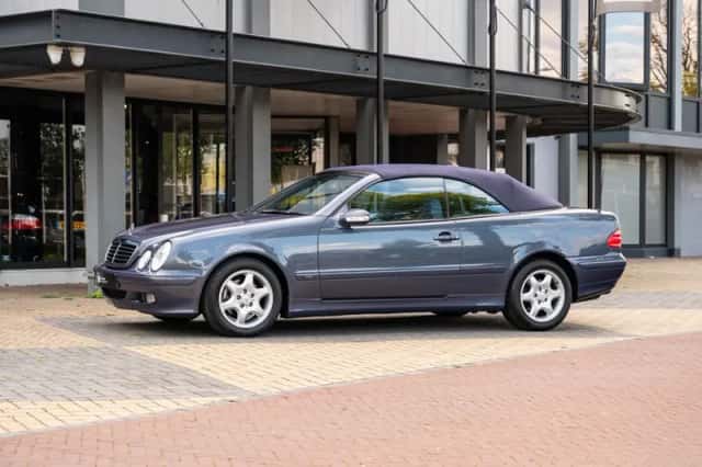 Mercedes-Benz CLK-Klasse (2000) thumbnail 2